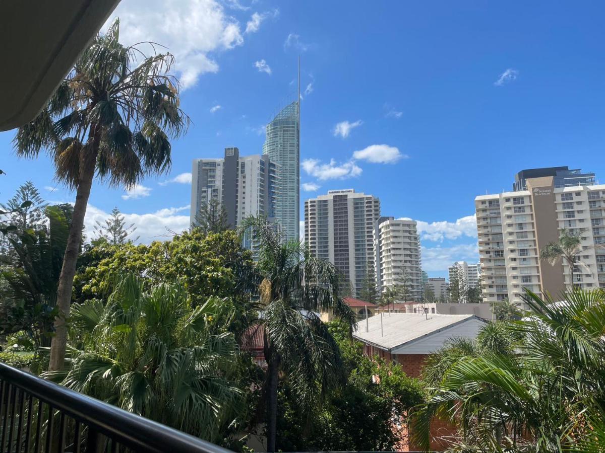 Aristocrat Apartments Gold Coast Eksteriør billede