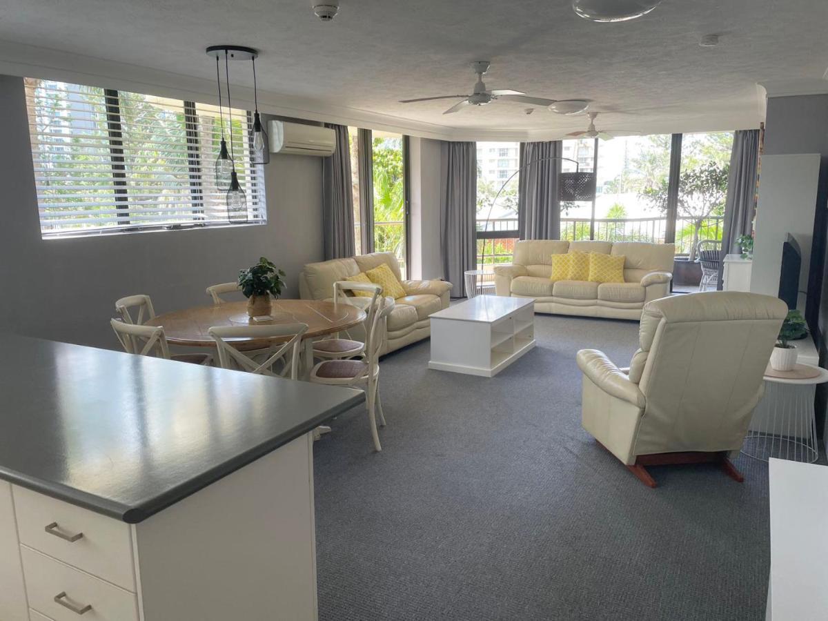 Aristocrat Apartments Gold Coast Eksteriør billede
