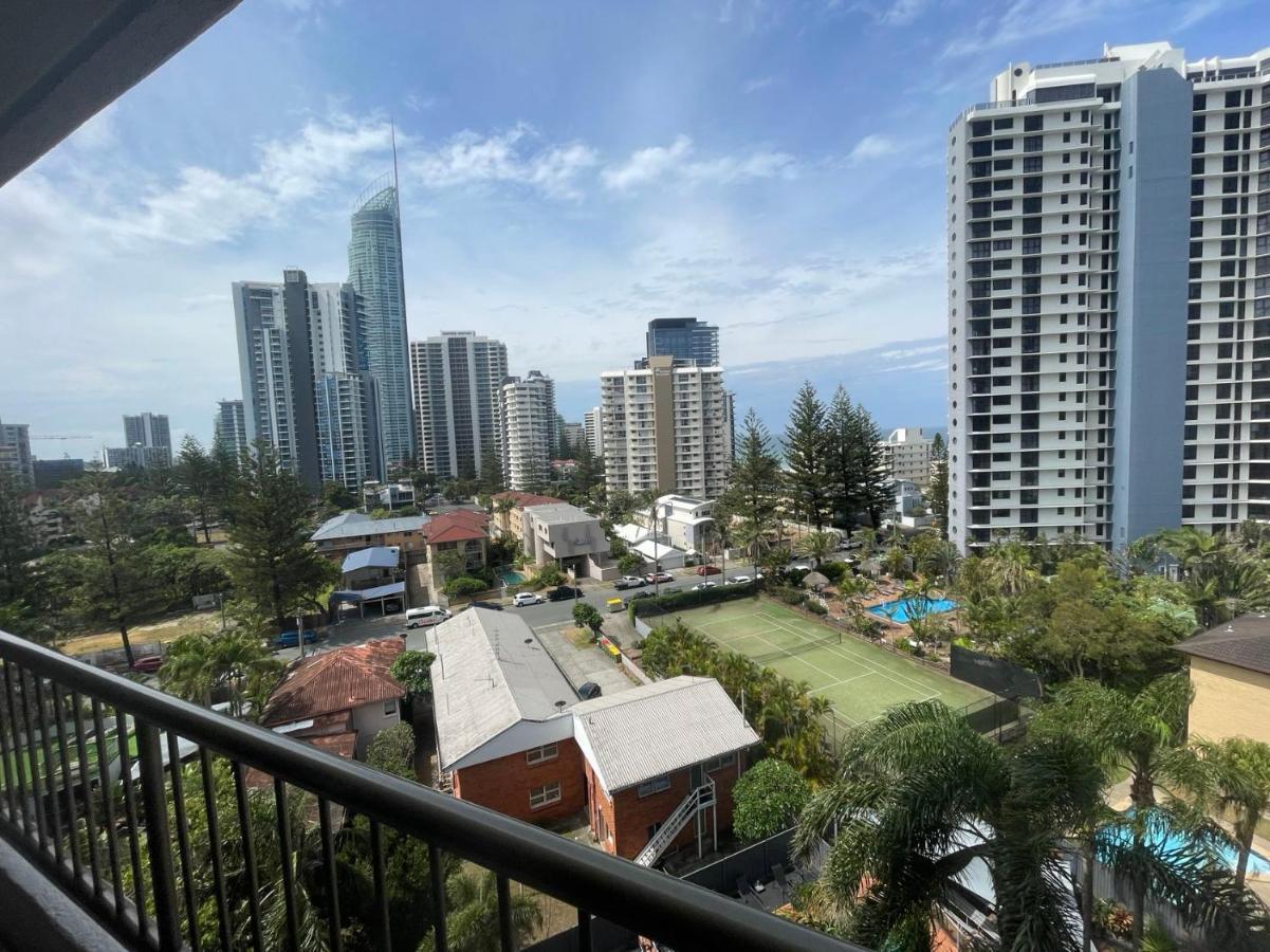 Aristocrat Apartments Gold Coast Eksteriør billede