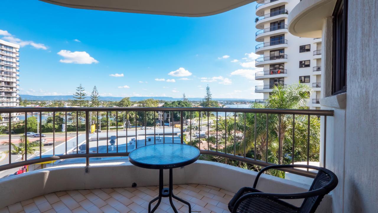 Aristocrat Apartments Gold Coast Eksteriør billede