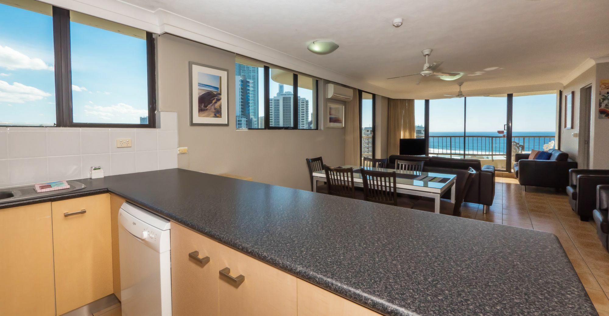 Aristocrat Apartments Gold Coast Eksteriør billede