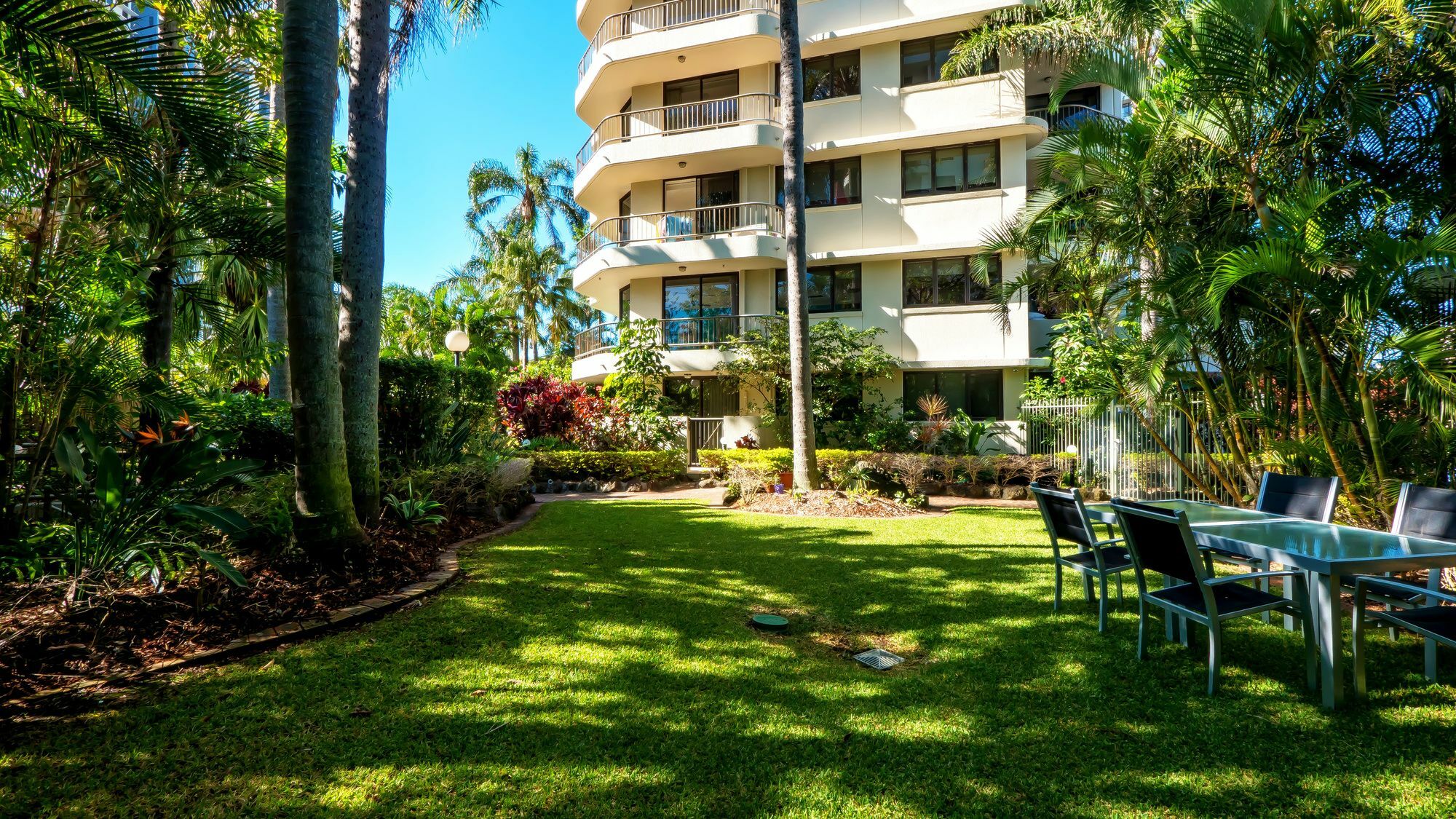 Aristocrat Apartments Gold Coast Eksteriør billede